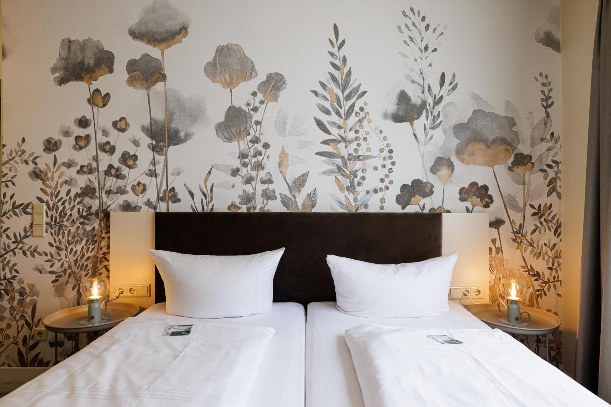 Flair Hotel Zum Storchen Бад-Віндсгайм Екстер'єр фото