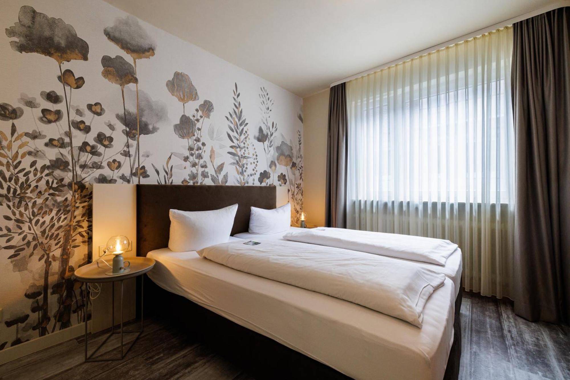 Flair Hotel Zum Storchen Бад-Віндсгайм Екстер'єр фото